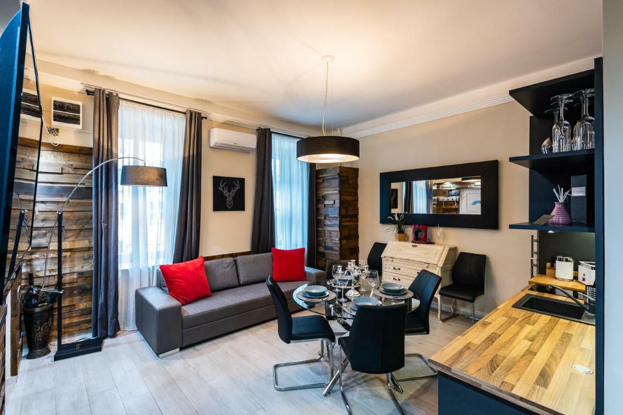 Center Of The Center, The Grand Deluxe Lejlighed Budapest Eksteriør billede